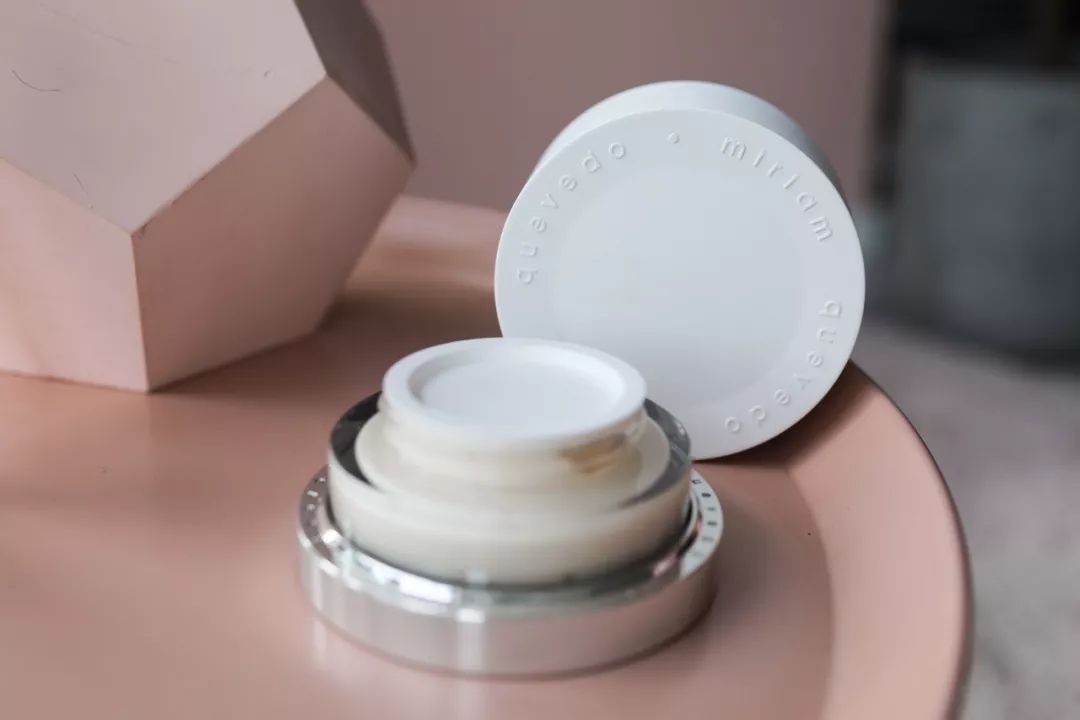 章小蕙推荐的淡斑好物,章小蕙分享化妆品