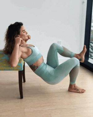 臀部扁平下垂、两侧有坑？一组弹力带动作，让臀部变翘变圆润