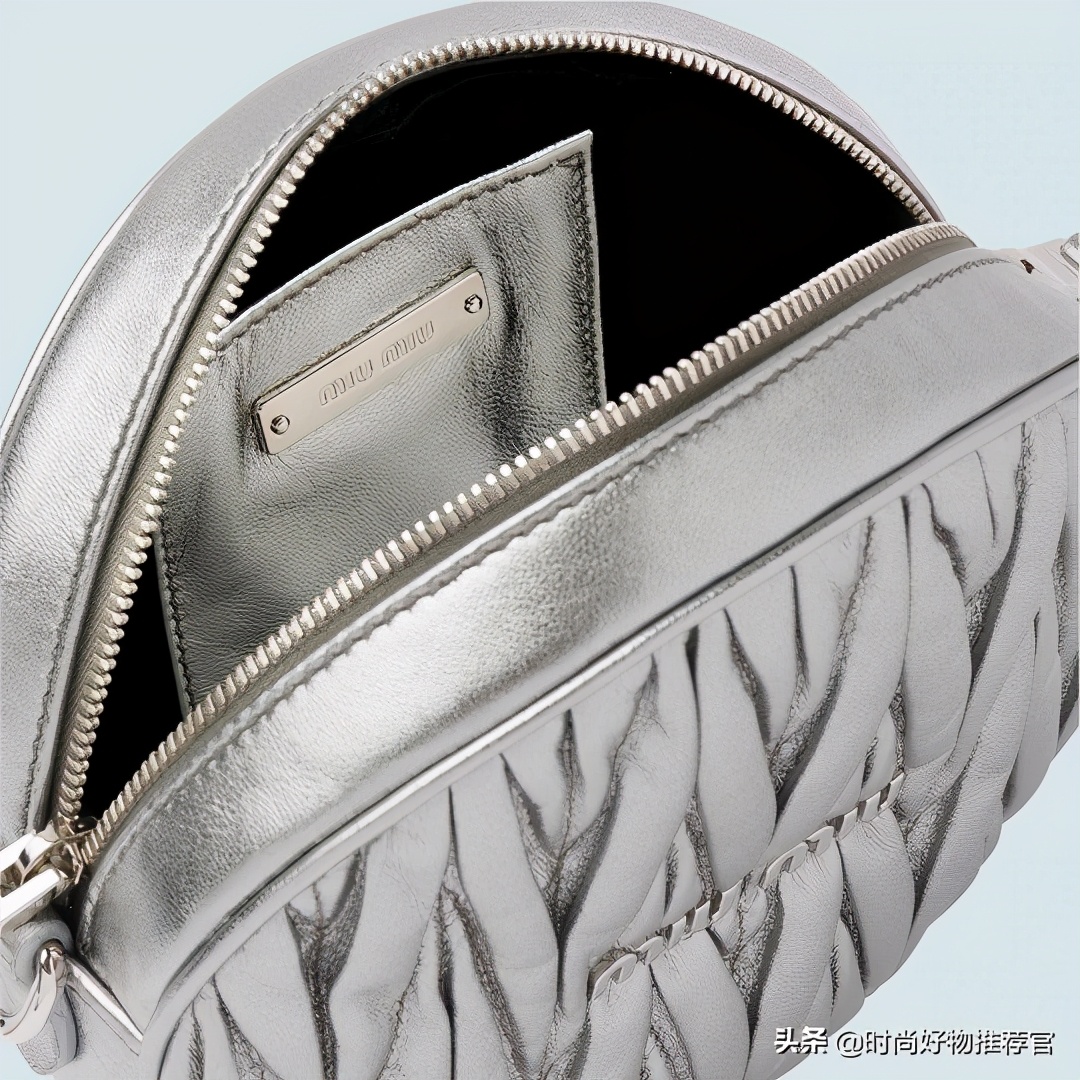 celine新款小鞍马包,一周内短途旅行包