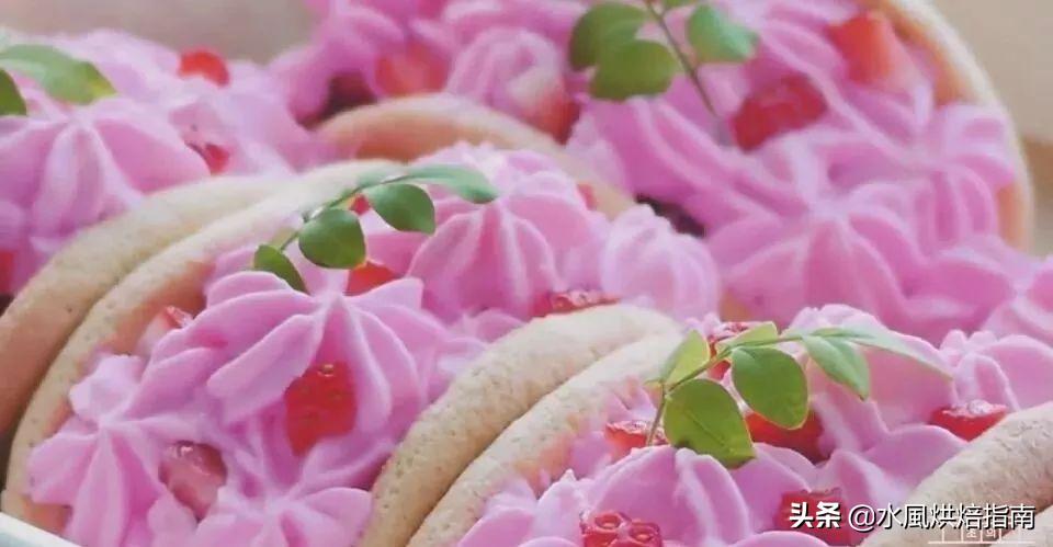 不用去韩国排队,也能吃到火爆的ins的LeBreakLab草莓蛋糕卷