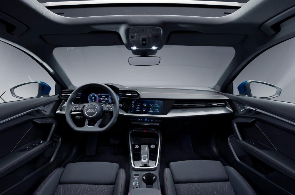 新生开场破冰环节,新生开场