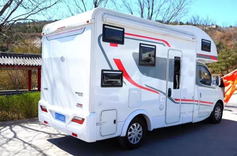 我居然在太原用500块租到了一辆C本就能开的的大房车