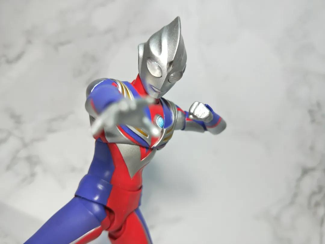 光的继承者图片,shf系列迪迦奥特曼开箱视频