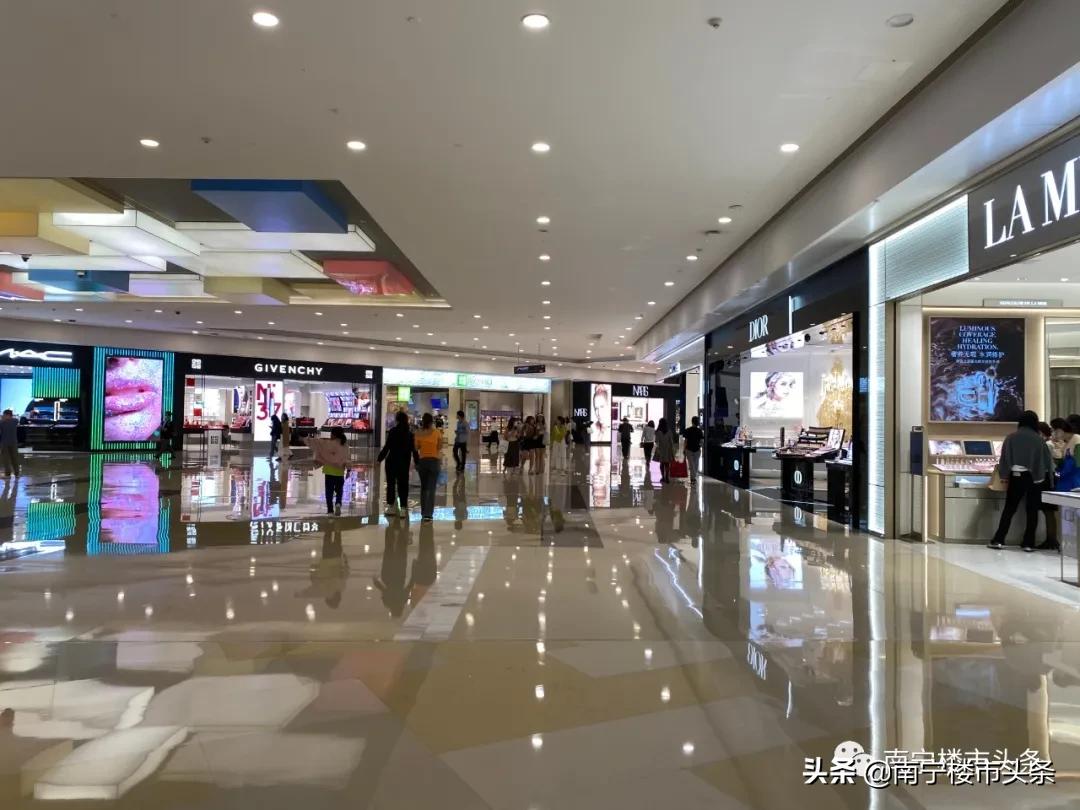 lv再次回归入驻南宁万象城,lv和万象城哪个好