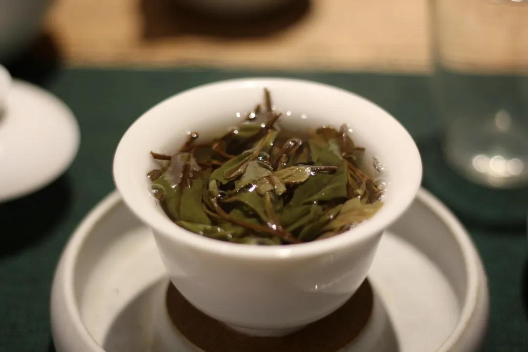 茶里的回甘生津是怎么回事,有回甘特别甜的茶