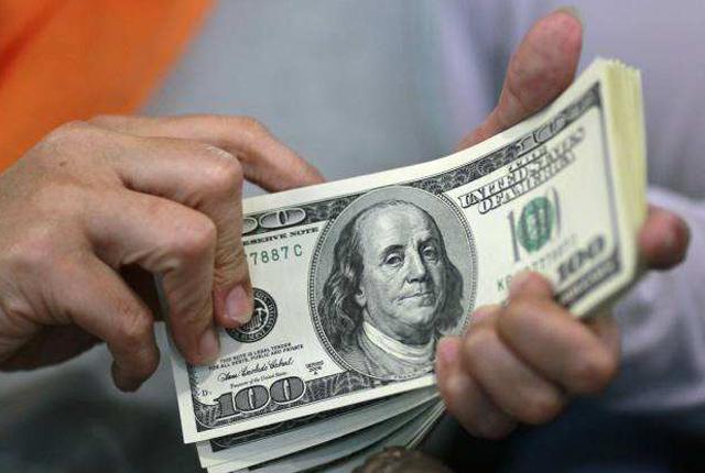 美国物价暴涨会使美元跌下来吗,美国通货膨胀为什么美元还在升值