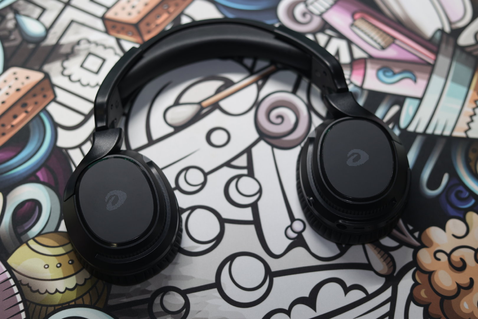 达尔优a710耳机需要驱动吗,达尔优a710耳机红色灯