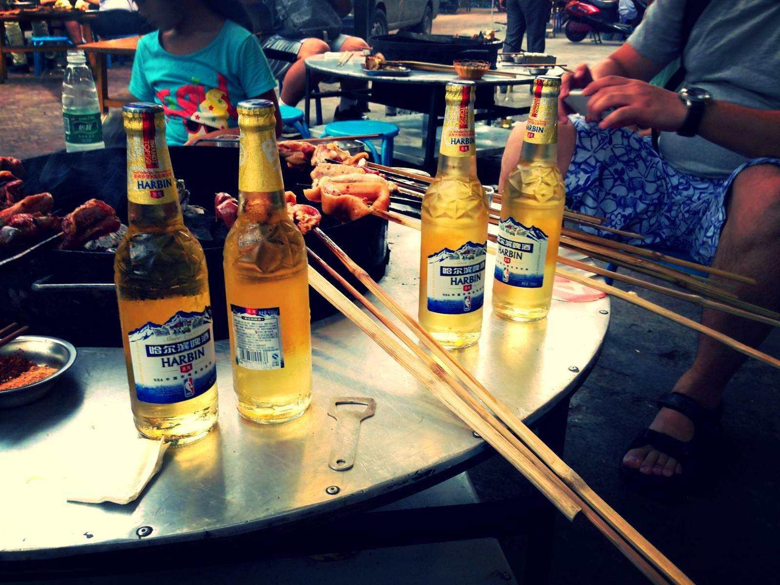 燕京u8啤酒和青岛啤酒哪个好,品牌好喝的啤酒推荐排行榜