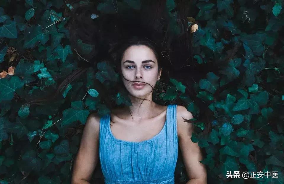 修护肌肤屏障跟抗初老,每一次使用都是对肌肤的温柔呵护