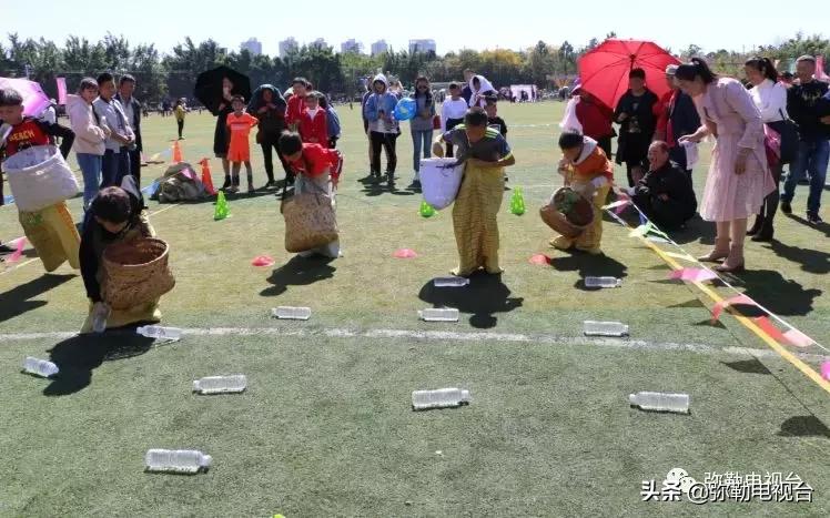 昆明弥勒人山人海,来弥勒玩人山人海