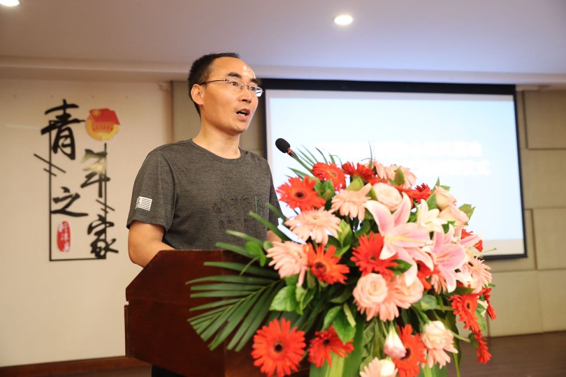 璇楃ぞ閲囬娲诲姩,浼楀垱璇楃ぞ涓冨緥