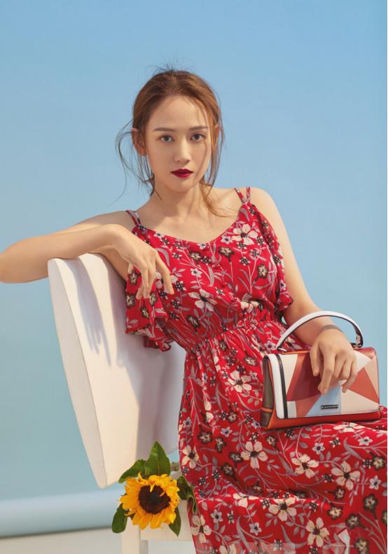 陈乔恩为什么越来越漂亮,陈乔恩肌肤娇嫩