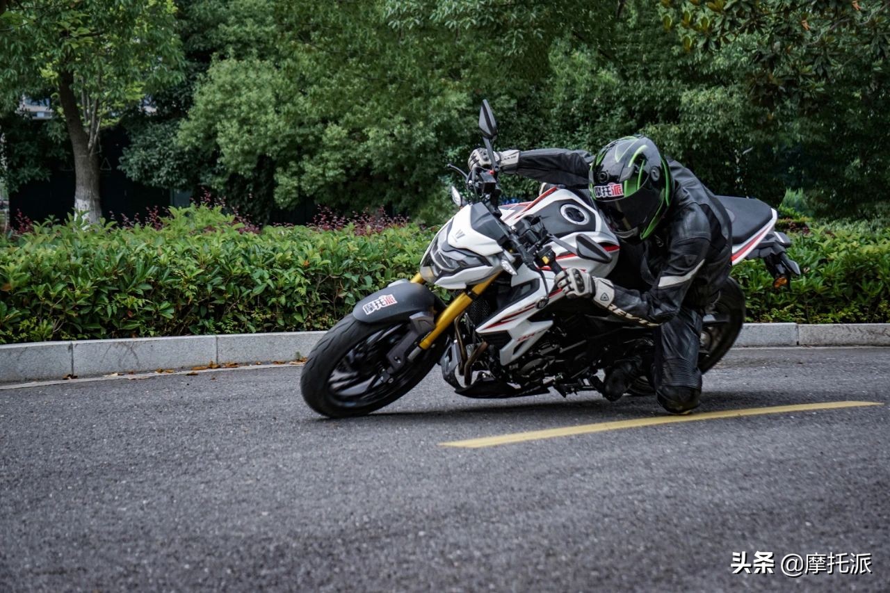 到手价三万左右的摩托车,豪爵dr300最新评测