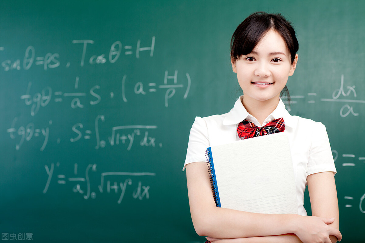 三妹何老师上课,三妹何老师