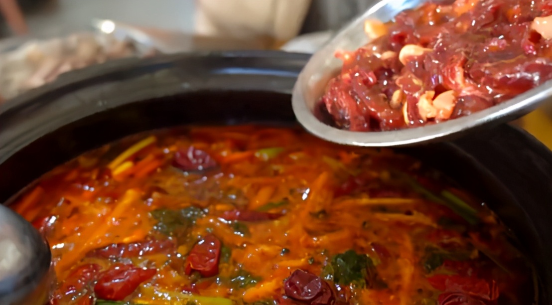 云南省哪里的牛肉火锅最好吃,云南特色牛肉火锅