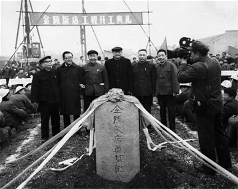 当年的金陵饭店是全国第一高楼吗,南京第一高楼变迁