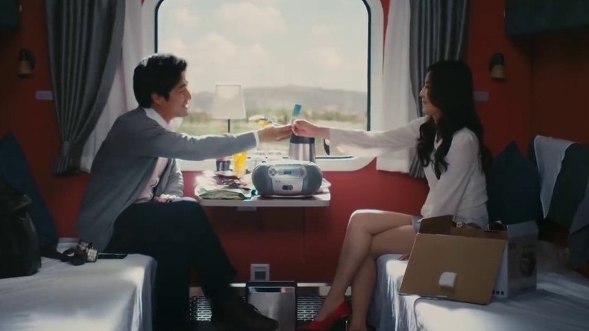 火车三层硬卧,硬卧火车视频