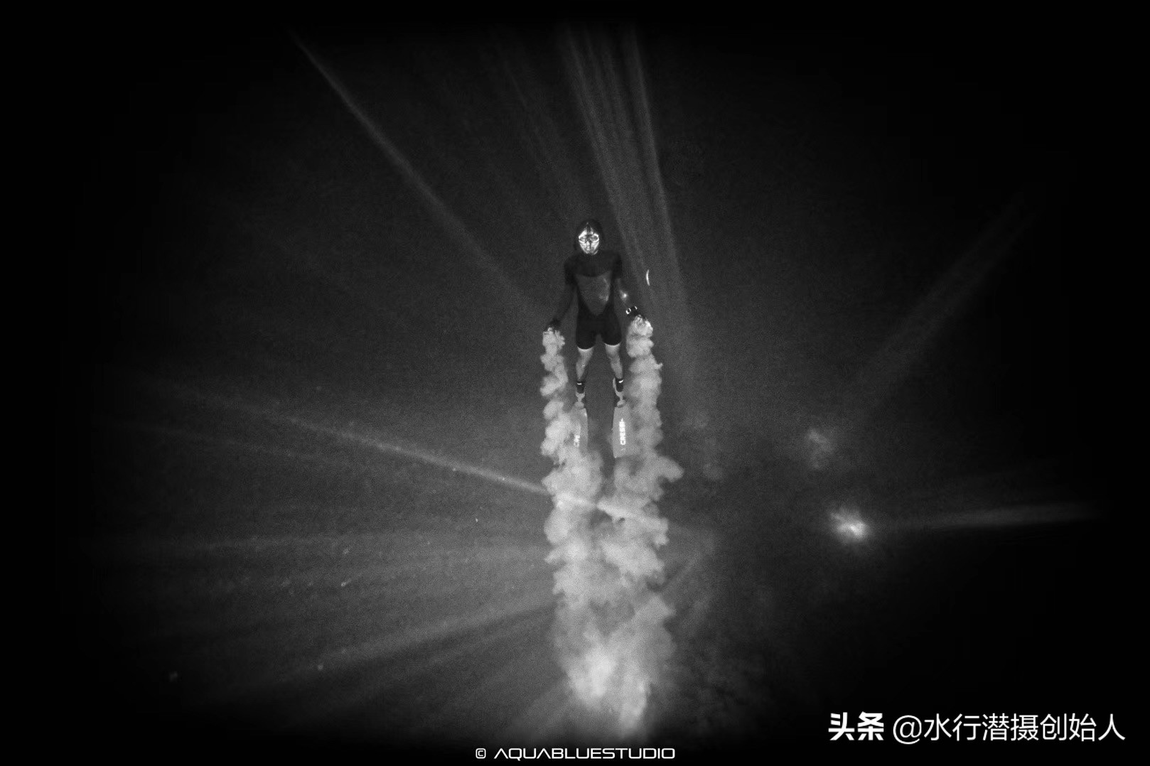 帕劳岛自由行潜水,帕劳水母湖自由潜视频