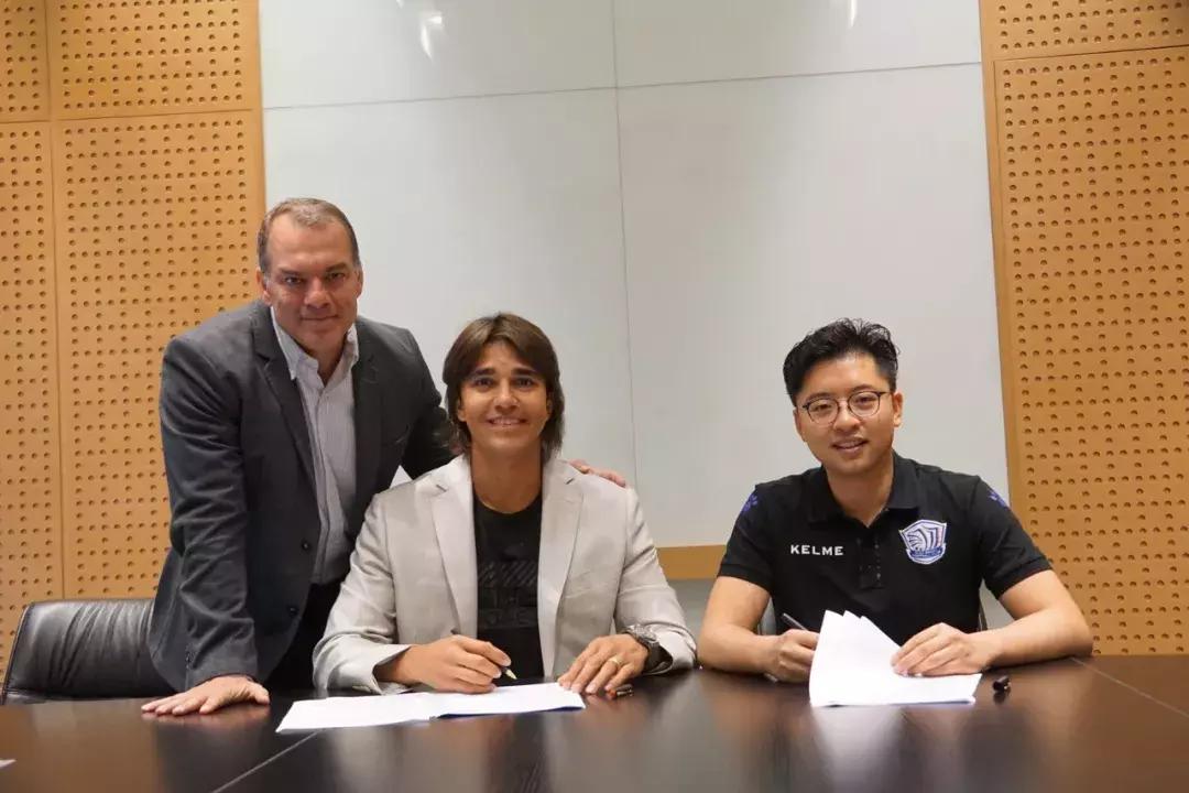 公告签下莫雷洛,石家庄永昌再提神!