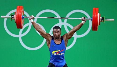 举重感动到哭的视频,举重运动员哭