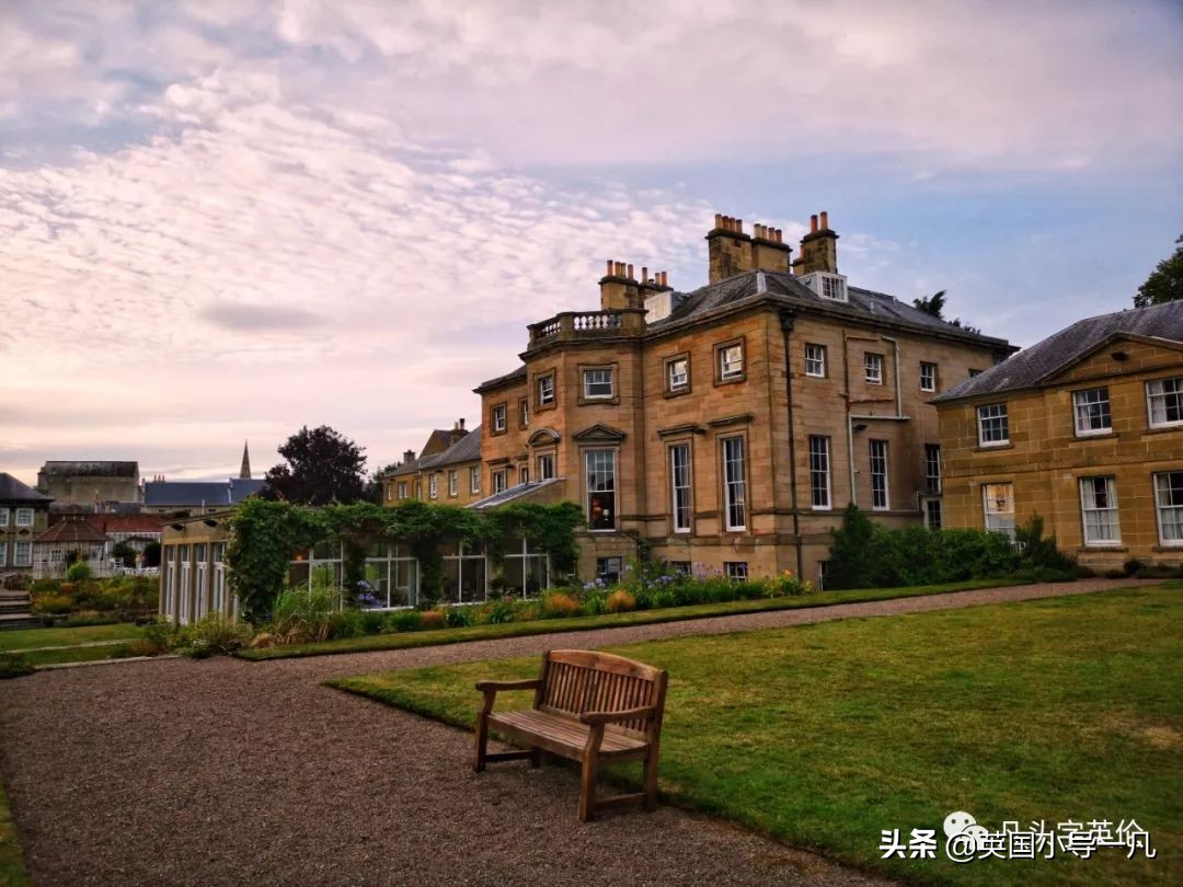 英国约克下一站？吸血鬼故乡，苏格兰边境小镇，别急着去爱丁堡