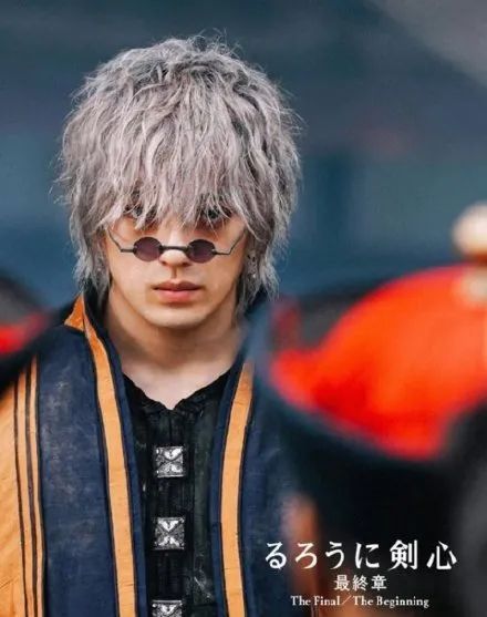 海贼王真人版路飞vs明哥,海贼王路飞山治合照