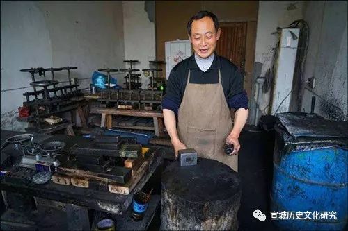 灯盏碗烟：一锭墨，五年光阴