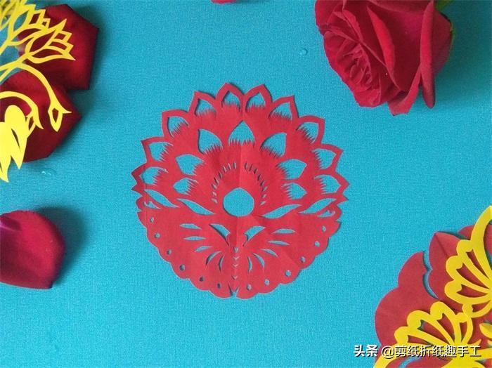 蝶恋花原创手工剪纸,蝶恋花团花剪纸教程简单又好看