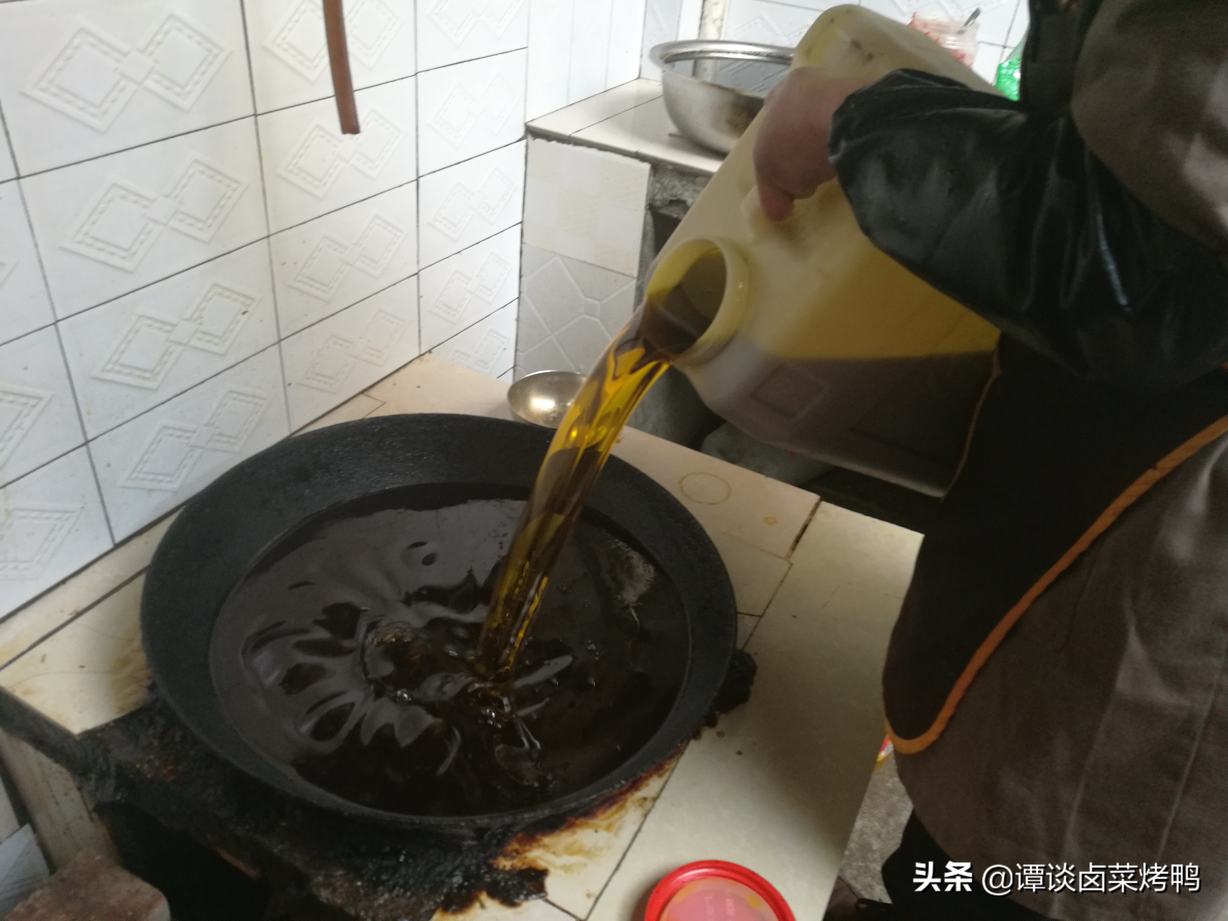 卤菜生意怎么做才能赚钱,卤菜加盟店适合小本投资创业