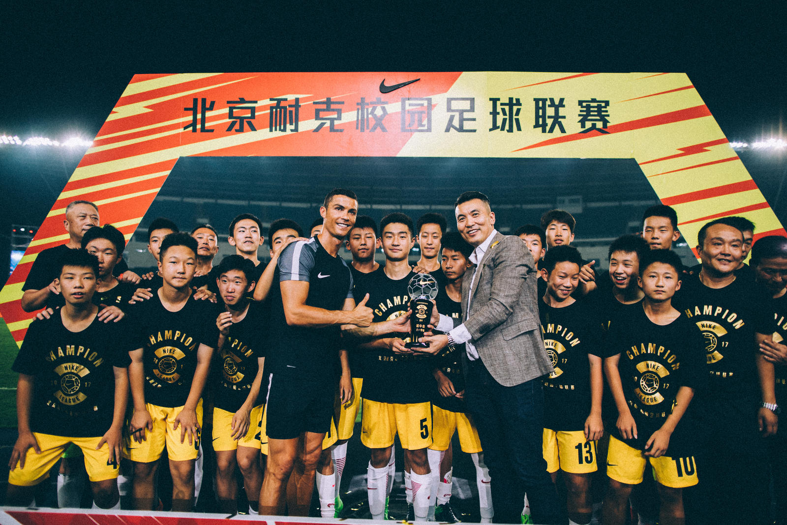 中国足球发展的问题及对策,中国足球面临什么问题