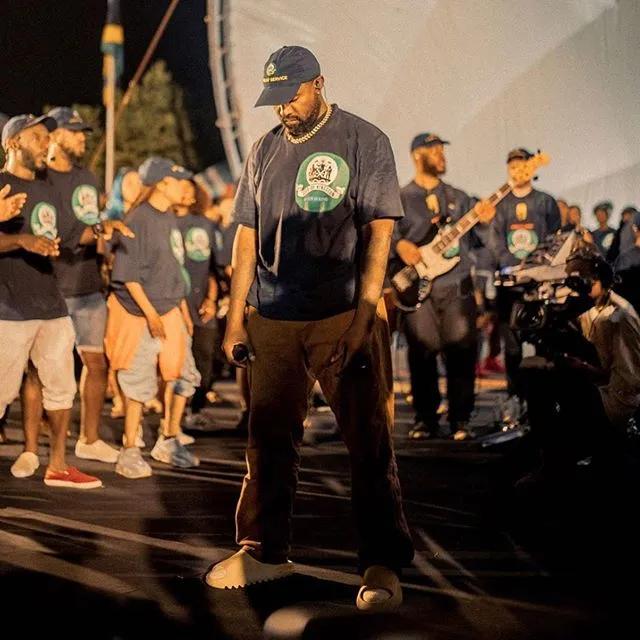 夏天到了看看大家买的什么鞋子,夏天到了网红爆款凉拖鞋