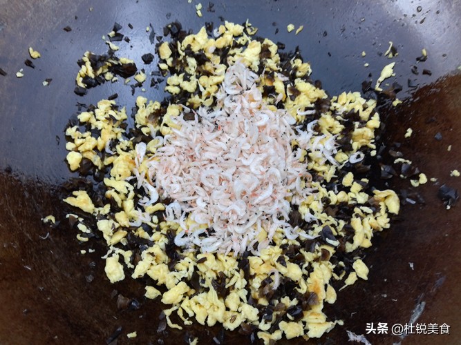 饺子馅出水太多怎么办,饺子馅出水太多了怎么补救