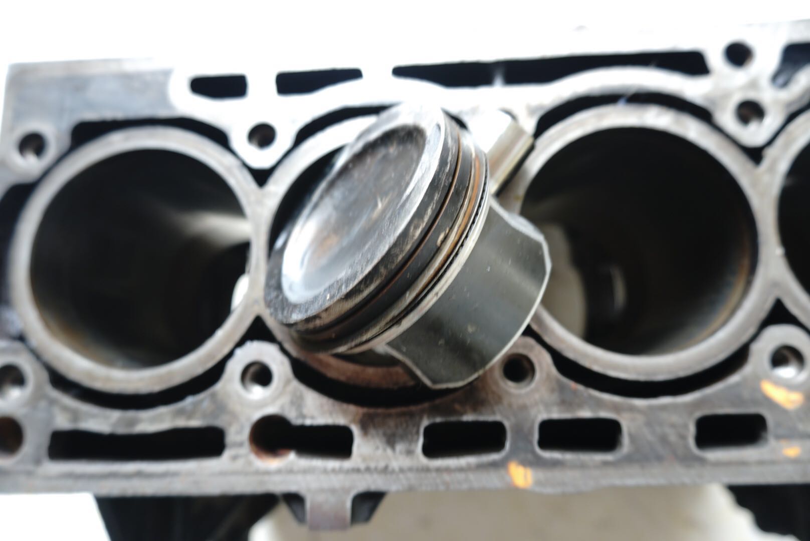 一失手买个大众赔了1万多。。。。伤透了心