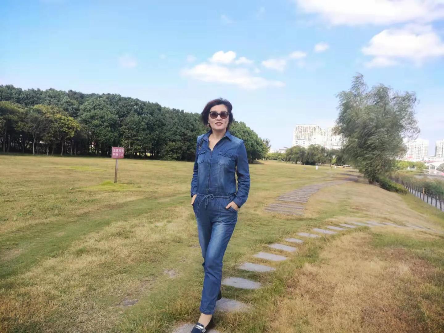 职场女士丝巾品牌,40-50岁女装品牌