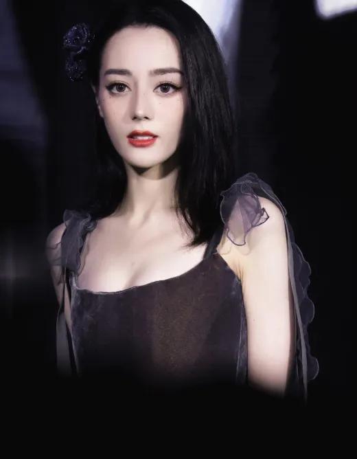 越是简单的东西越赚钱，拆箱短视频自媒体，用心去做，收益不少