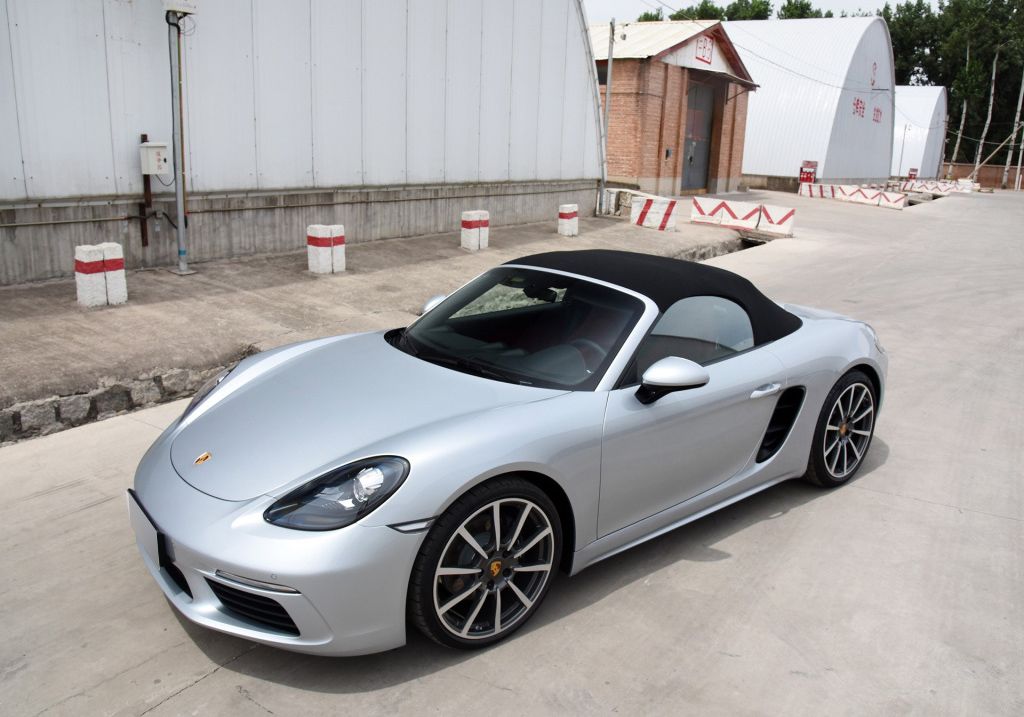 十大最安全最高端的家用车,豪华轿车性能大揭秘