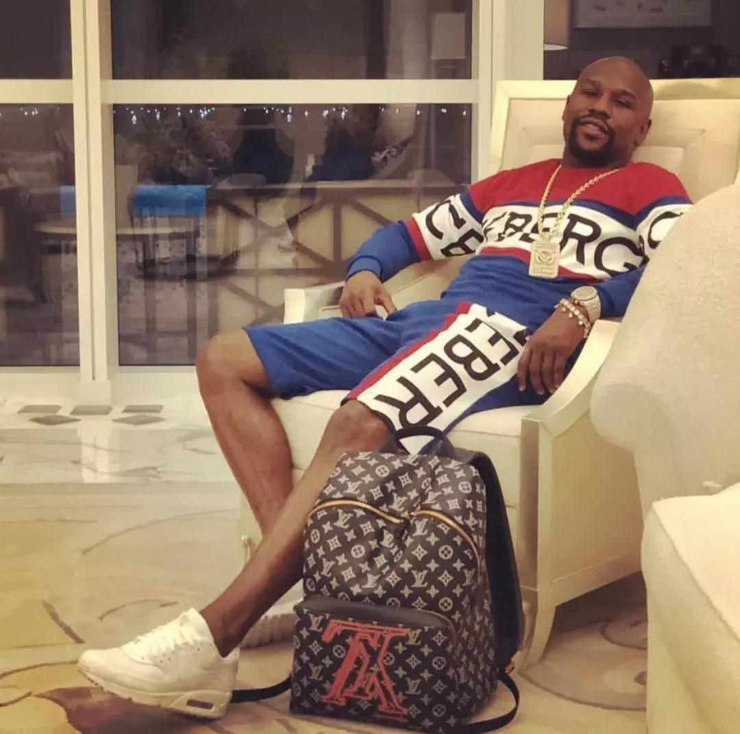 2020最火的男士包guccilv,gucci和lv包包入门款