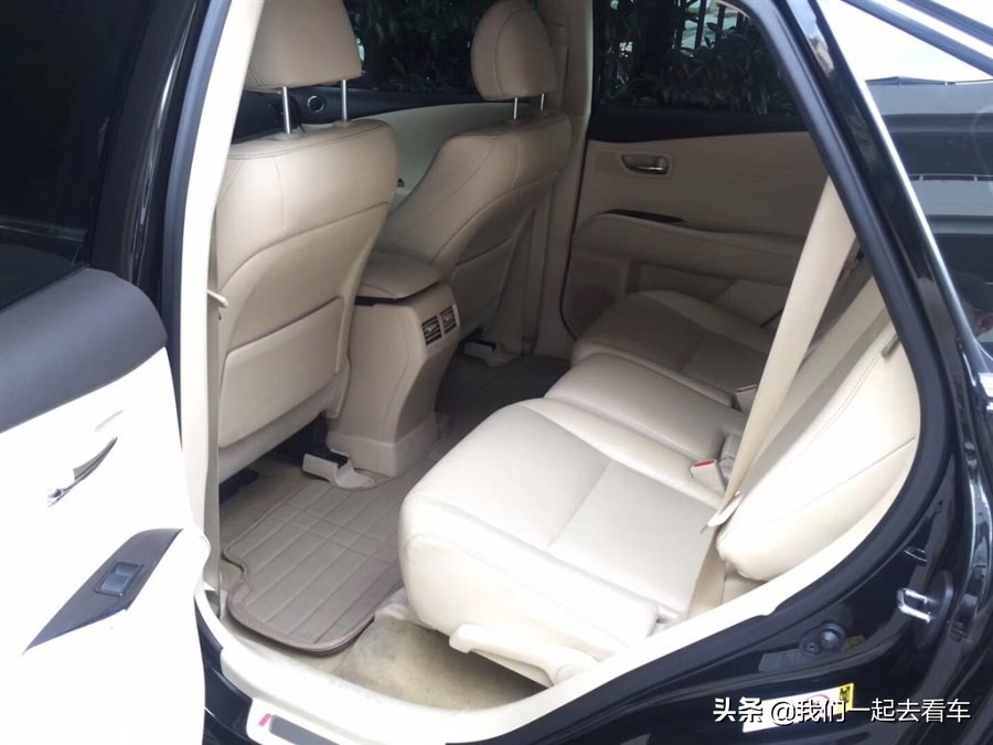 买了一辆二*雷手**克萨斯RX经典车主：花了23.9万，还是很值的