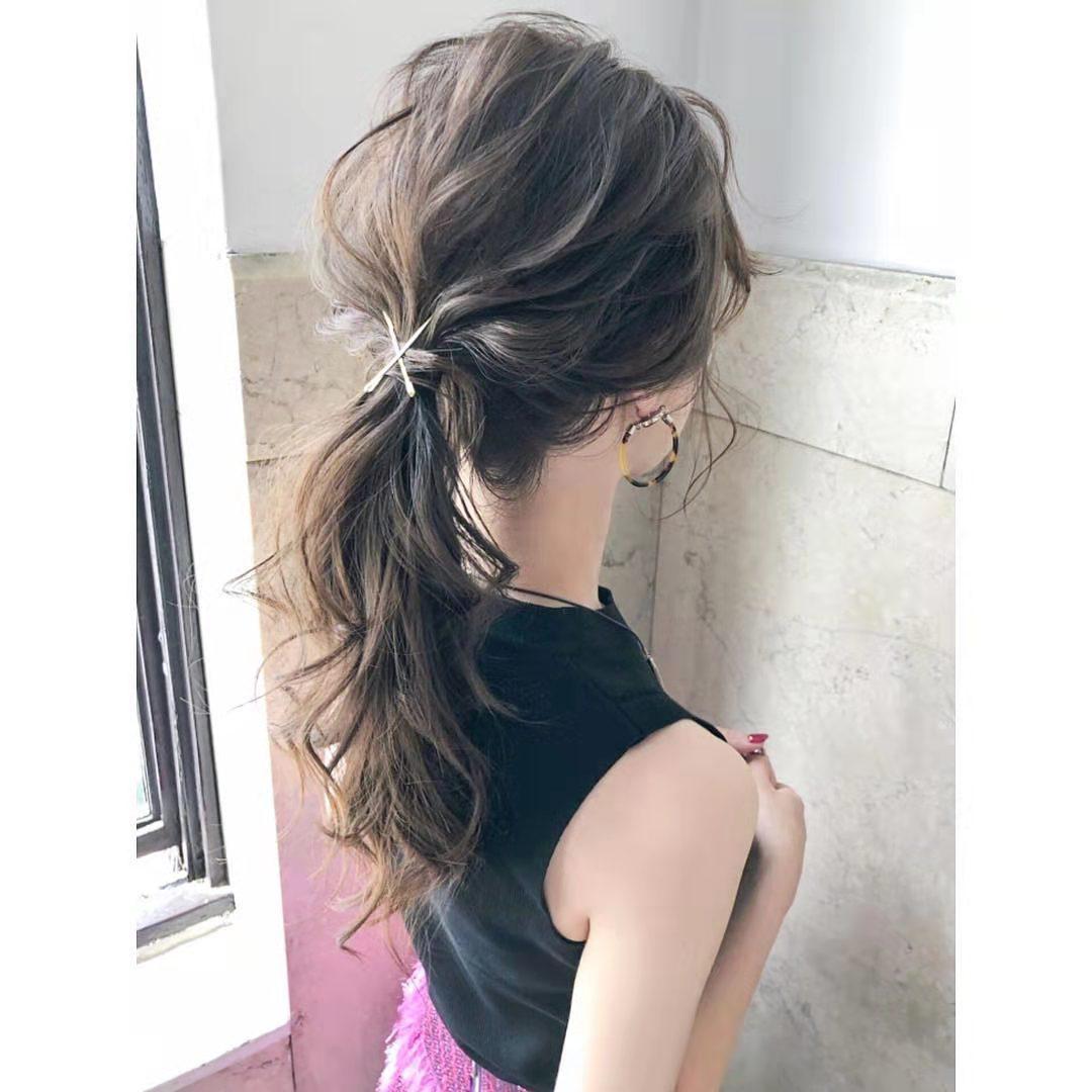 想换个减龄清爽一点的发型,上脸小下脸大适合什么发型