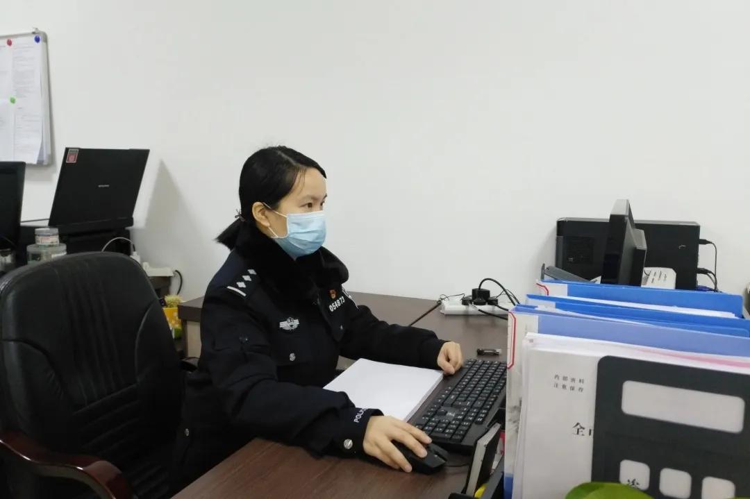 巾帼芳华绽放在每个时节,铿锵玫瑰别样红最美巾帼绽芳华