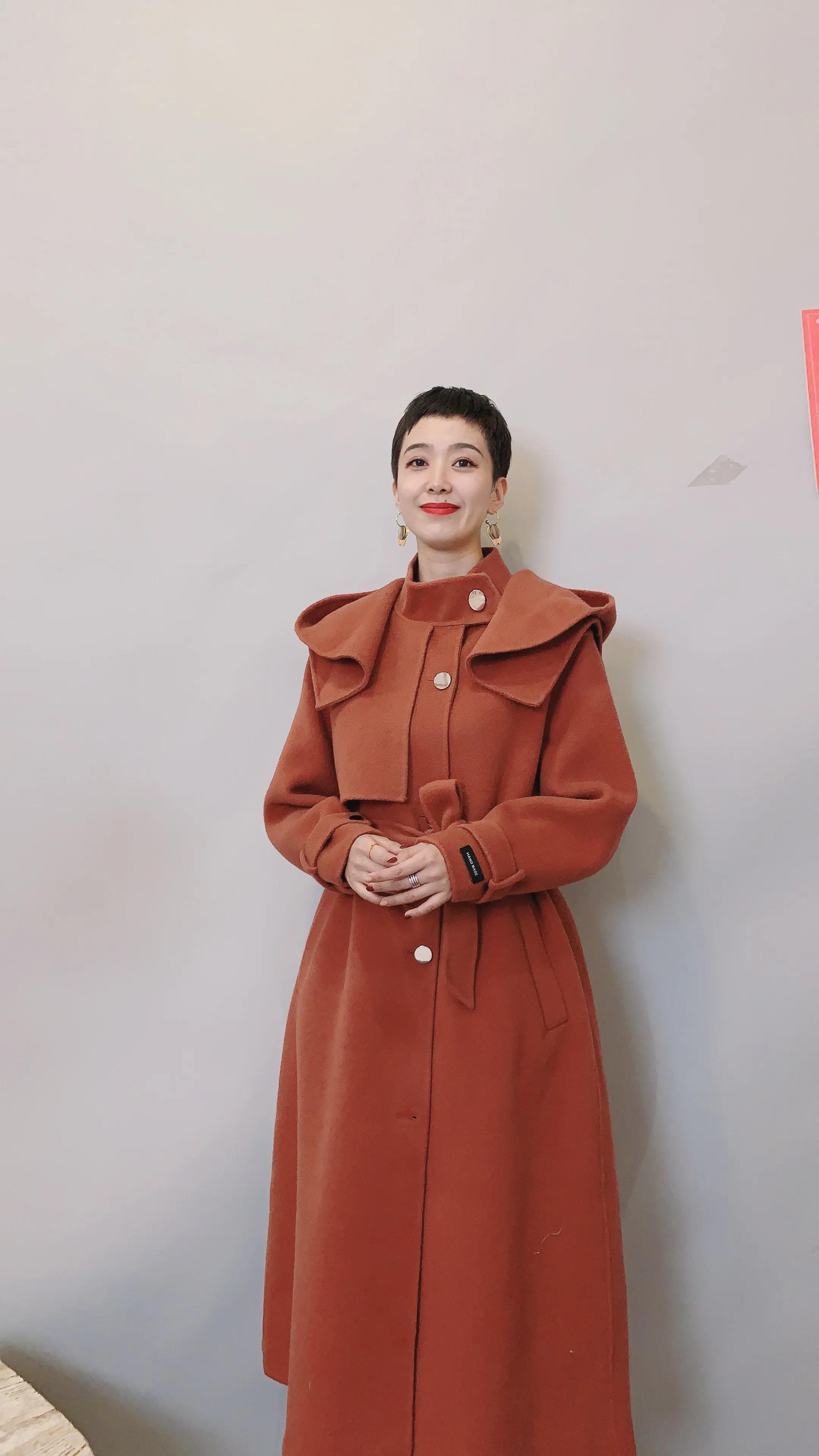 可拆卸领羊毛大衣，让你的秋冬更添时尚！