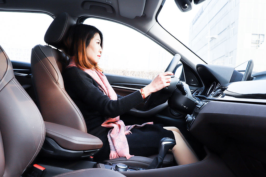 宝马x1车主真实感受什么样,妹子眼中的宝马x1什么档次