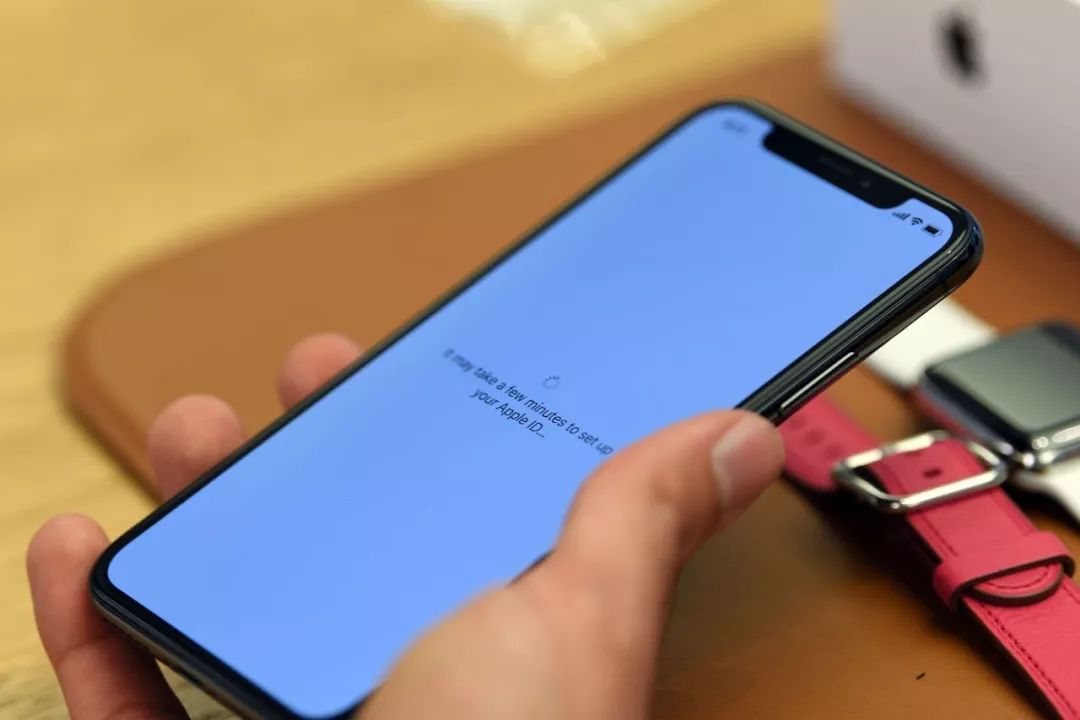 富士康苹果订单被抢,富士康员工盗卖iphone部件