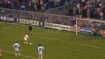 博格巴任意球十大经典,博格巴小碎步点球助跑法