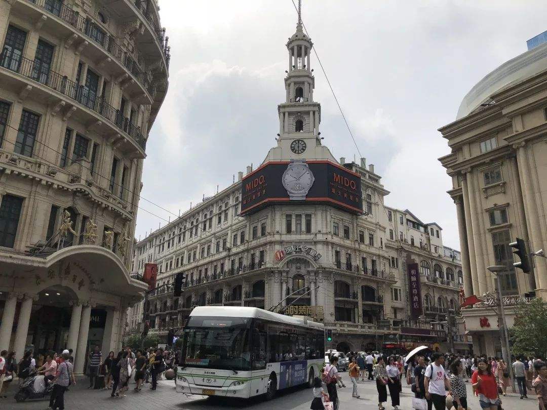 南京路步行街作文,南京路步行街作文800字