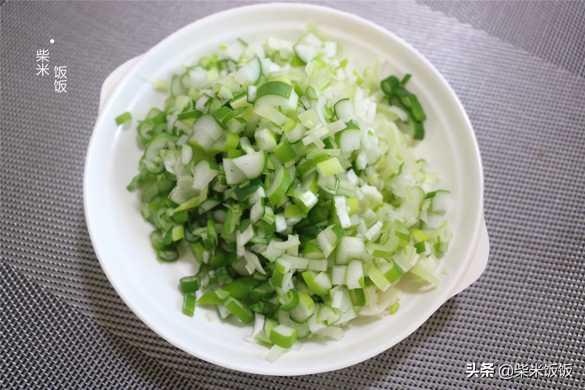 想吃大肉包，手把手教你在家做，香软不塌陷，咬一口满嘴肉汤