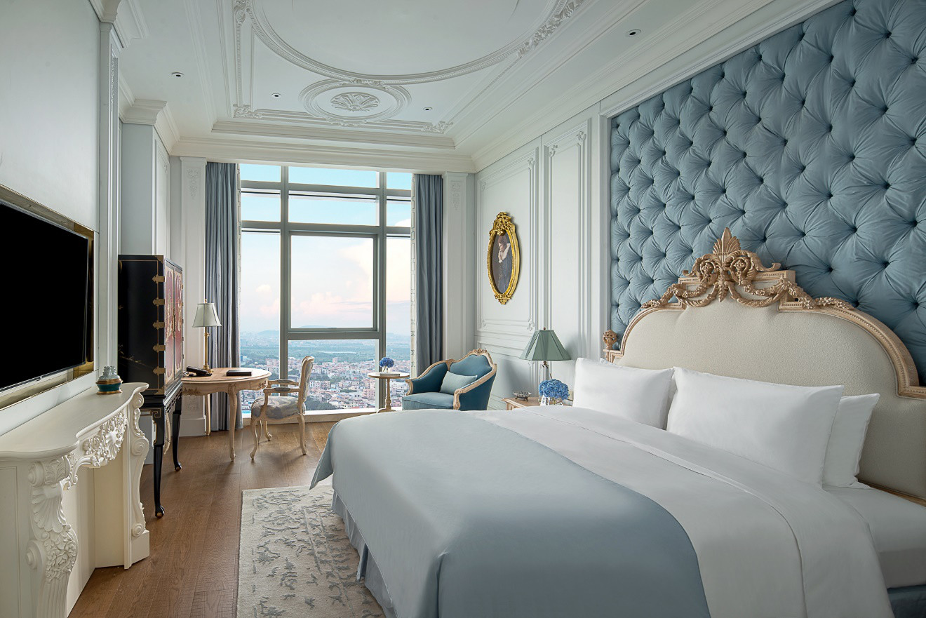 索菲特酒店颜值巅峰之作,《流浪地球》男主吴京都去佛山打过卡