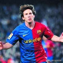 一人进四个球叫什么,一人一场进五个球叫什么