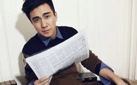 公交车坠江完整视频公交车翻车,2018年公交车司机开车坠江事件