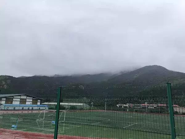 青岛浮山生态公园足球场,青岛西海岸大学城足球场